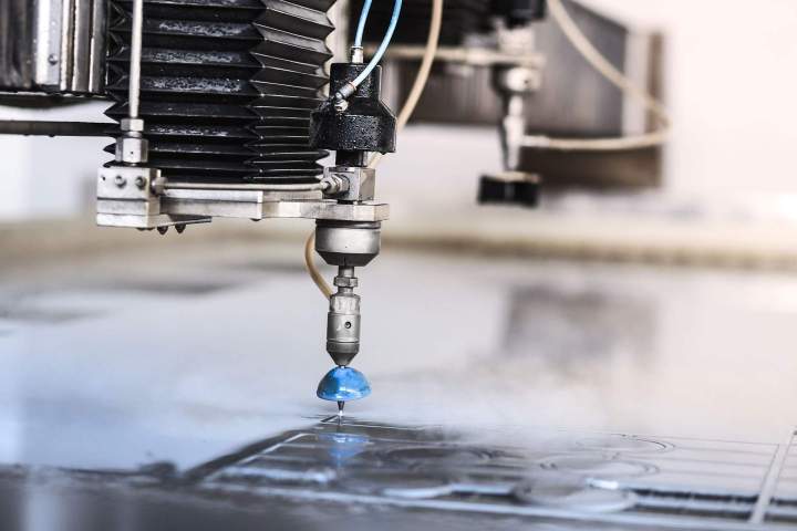 High-speed, cost-effective spark machining tailored for complex prototypes and heavy-duty industrial production.